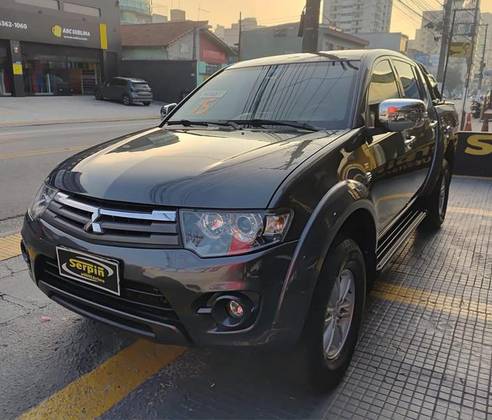 MITSUBISHI L200 TRITON 3.5 HPE 4X4 CD V6 24V FLEX 4P AUTOMÁTICO